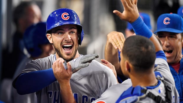cubs-beat-dodgers-kris-bryant-aug-26.jpg